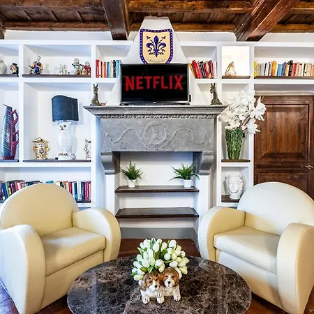 Ponte Vecchio E Palazzo Pitti Prestigioso Storico Apartment Florence